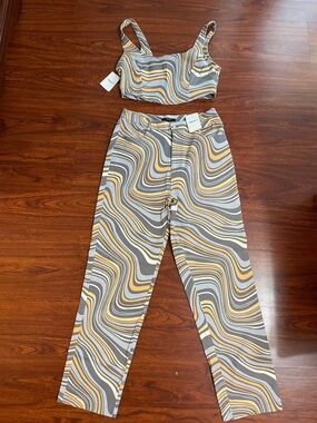 Forever 21 Gray & Yellow Wave-Print Pants and Crop Top Set